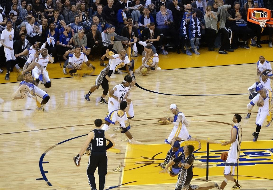 2014-2015 NBA：勇士马刺巅峰对决解析，战术革新与智慧较量